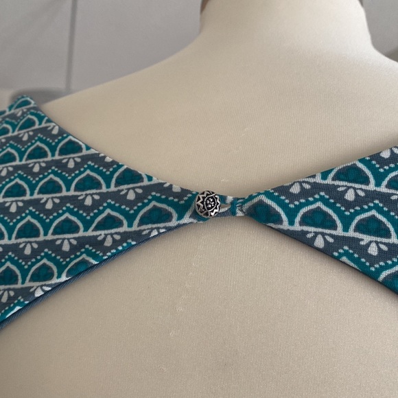 Tigerlily Dress size 4 🏝 - Picture 5 of 6